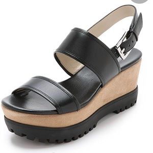 *LIKE NEW* MICHAEL KORS GILIAN MID WEDGE